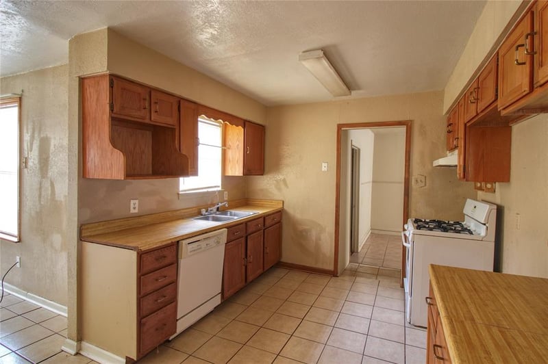 5607 Summer Gold Dr, San Antonio, TX 78222