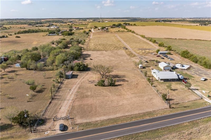 5815 Old Lockhart RD, Buda, TX 78610