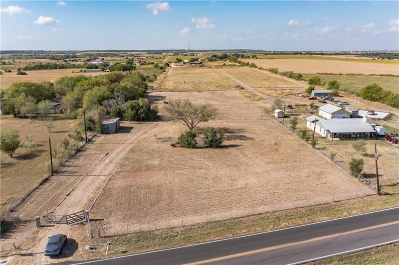 5815 Old Lockhart RD, Buda, TX 78610