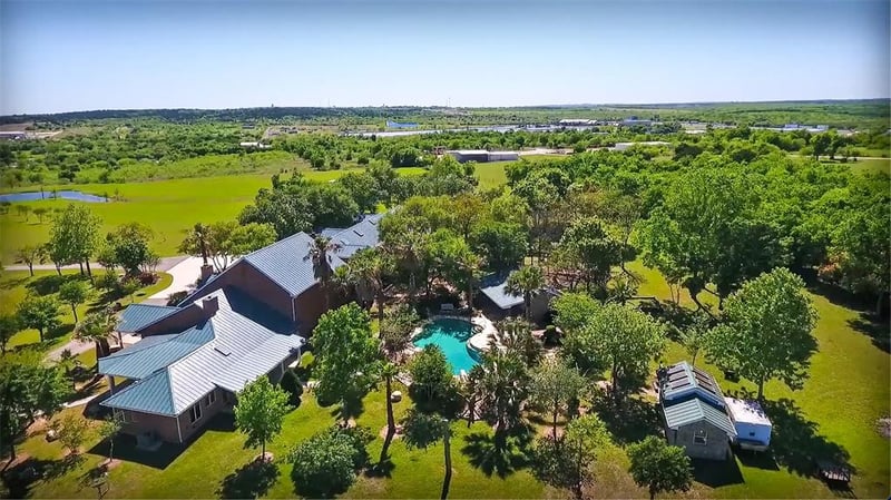 321 Weiss RD, New Braunfels, TX 78130