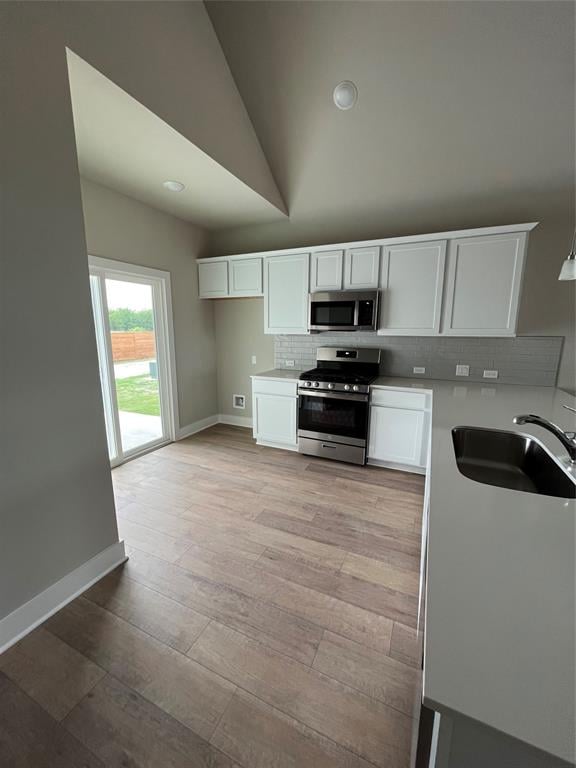 221 Pinnacle LN, Kyle, TX 78640