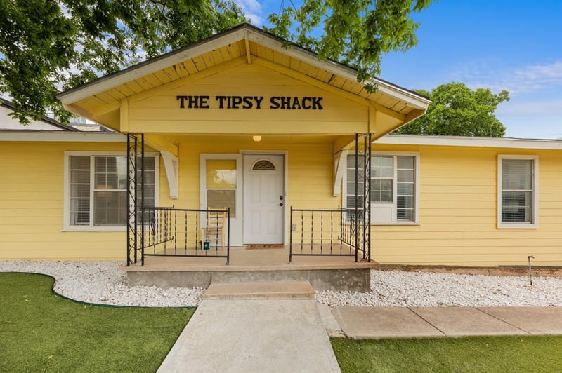 102 Liberty Ave, Round Rock, TX 78664
