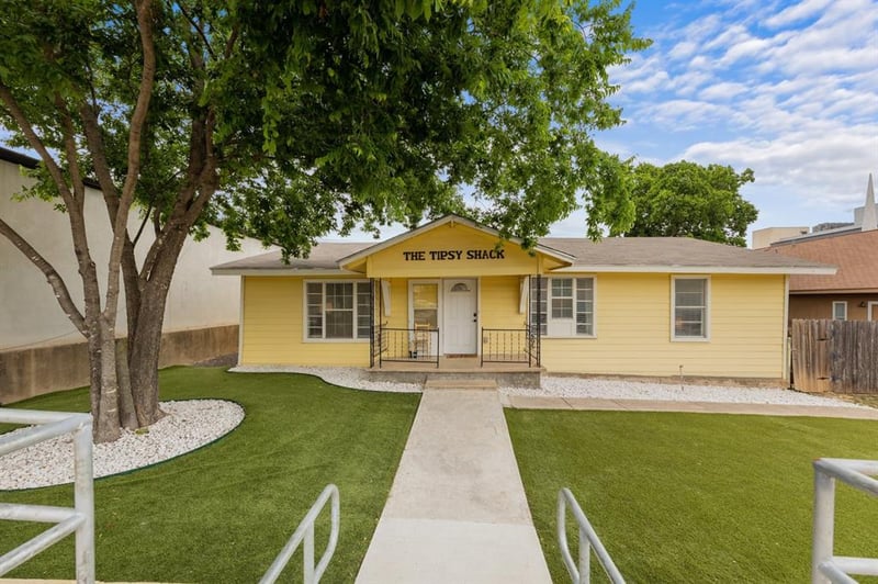 102 Liberty Ave, Round Rock, TX 78664