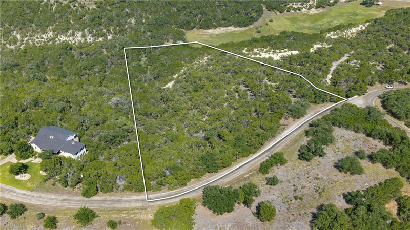 104 Stonegate LN, Dripping Springs, TX 78620