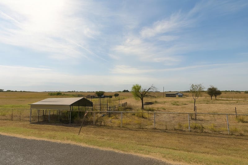 600 County Rd 405, Taylor, TX 76574