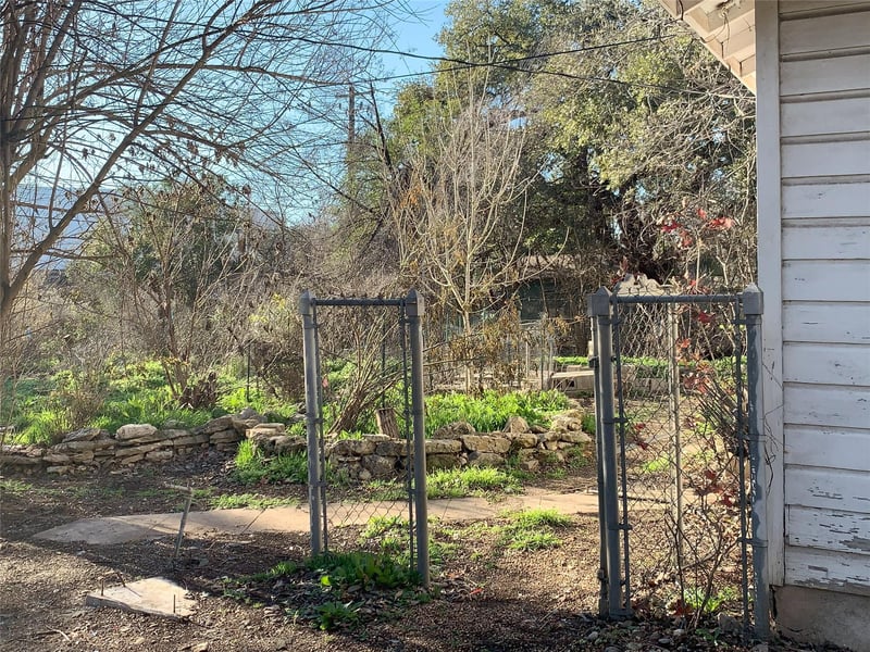 4417 Garnett ST, Austin, TX 78745