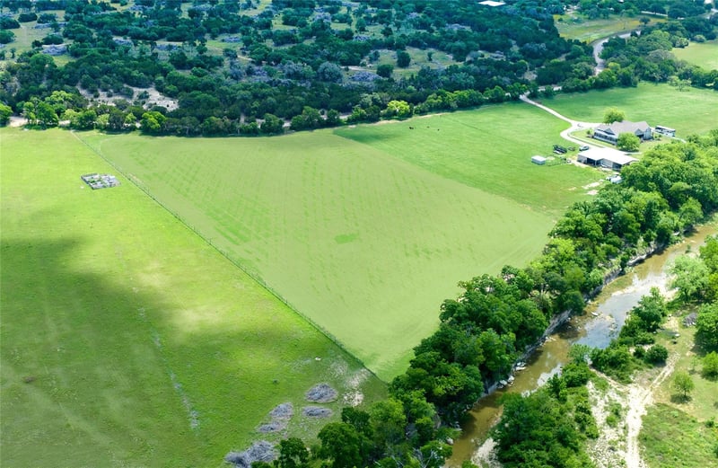 1395 Cr 207 RD, Liberty Hill, TX 78642