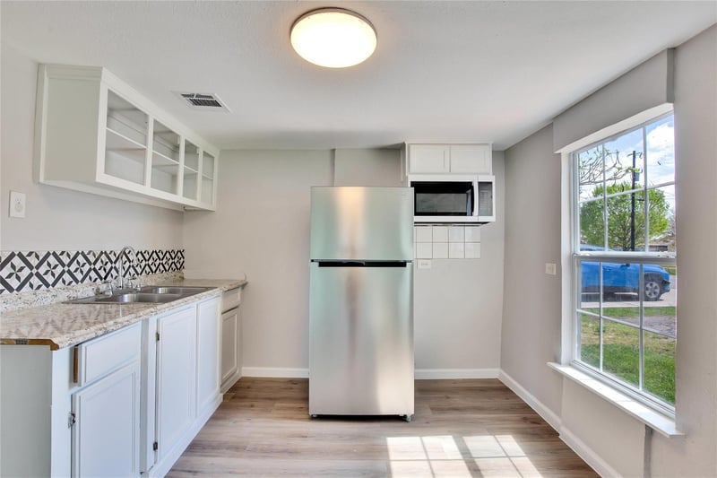 211 Burton ST, Manor, TX 78653