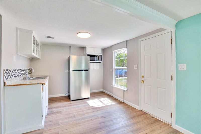 211 Burton ST, Manor, TX 78653