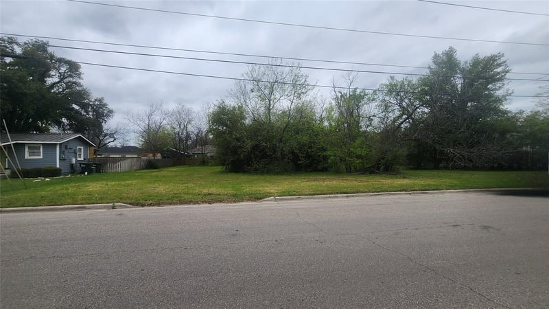 1210 Myrtle ST, Georgetown, TX 78626