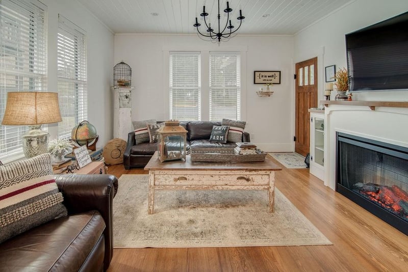 113 Creek ST, Fredericksburg, TX 78624