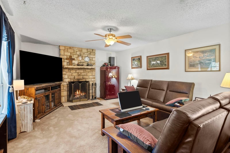 801 Billie Brooks LN, Driftwood, TX 78619