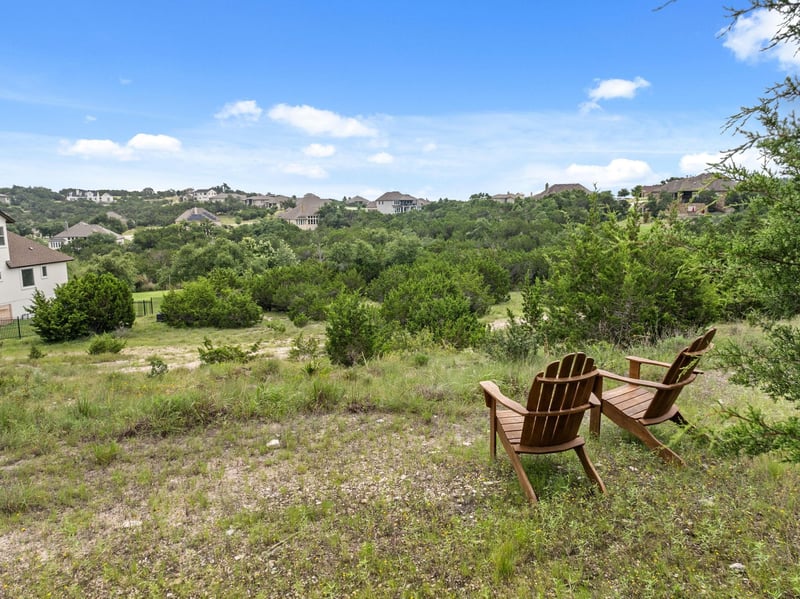974 Bluff Woods DR, Driftwood, TX 78619