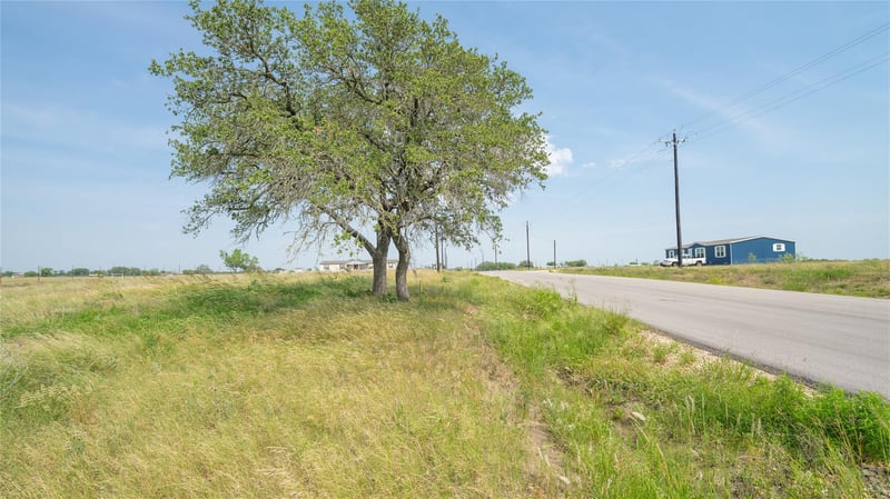300 Altidore Ave, Dale, TX 78616