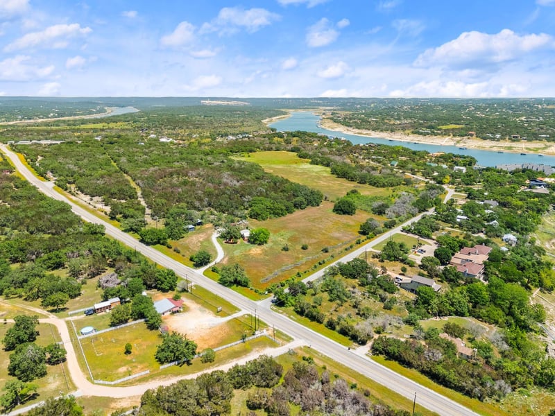 525 Pace Bend RD, Spicewood, TX 78669
