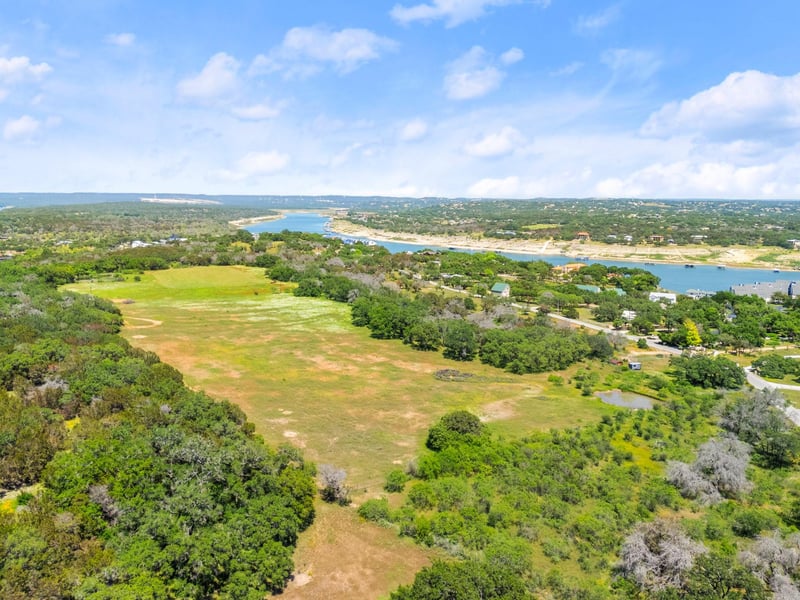 525 Pace Bend RD, Spicewood, TX 78669
