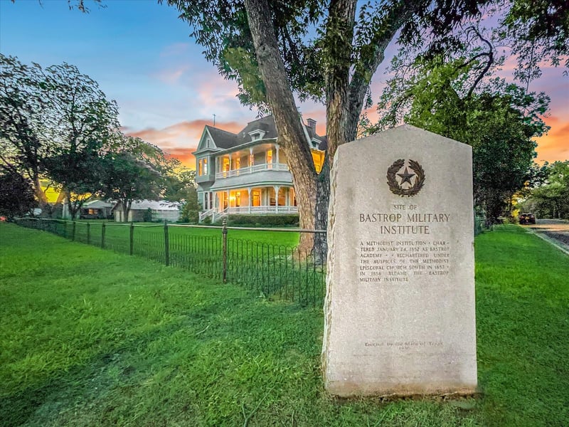 1402 Church ST, Bastrop, TX 78602