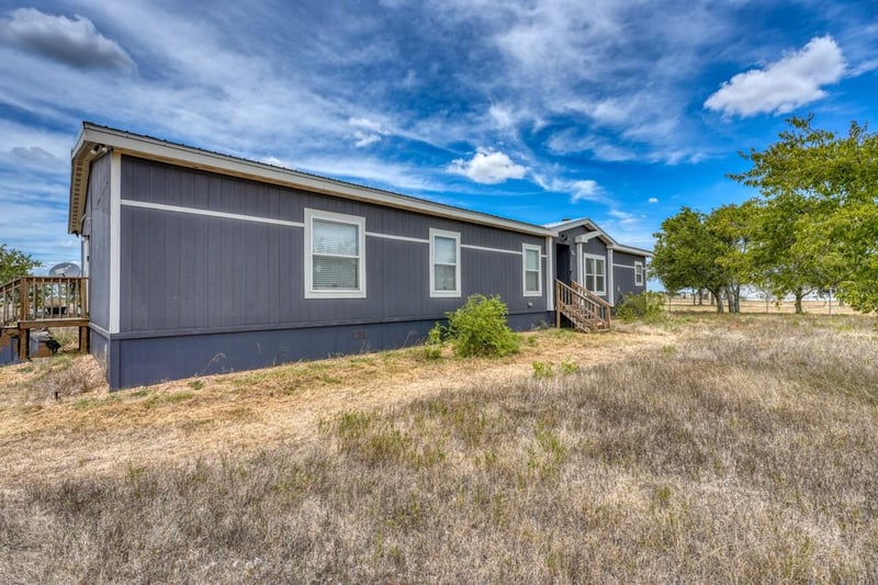 101 Samuel DR, Bertram, TX 78605