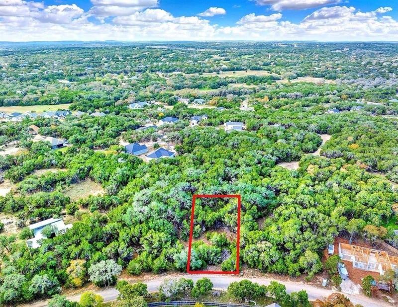 32 Persimmon DR, Wimberley, TX 78676