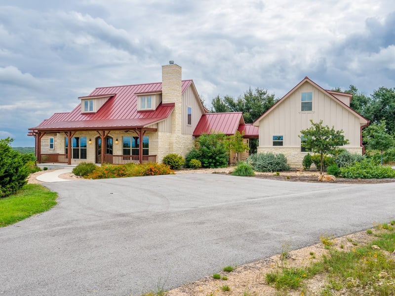 529 Vista Rg, Round Mountain, TX 78663