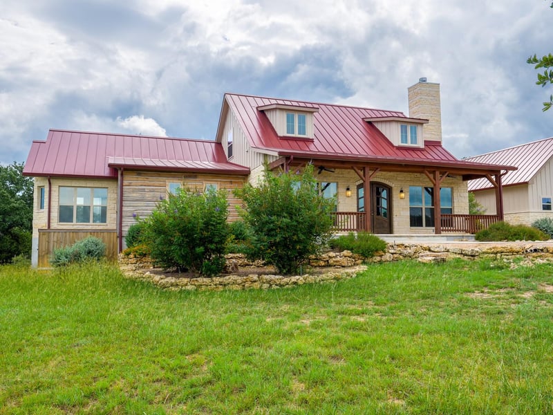 529 Vista Rg, Round Mountain, TX 78663