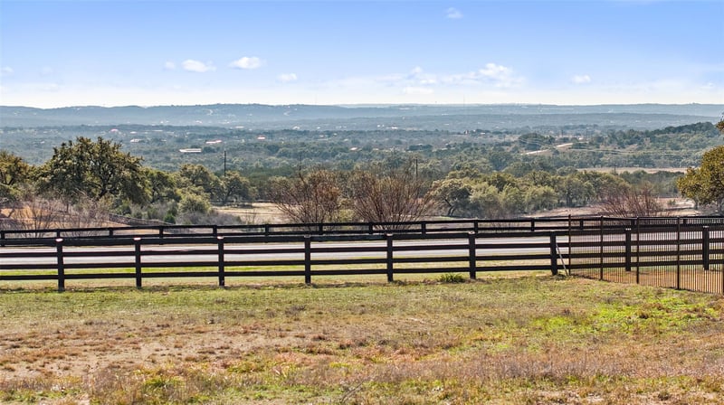 1409 Majestic Hills BLVD, Spicewood, TX 78669