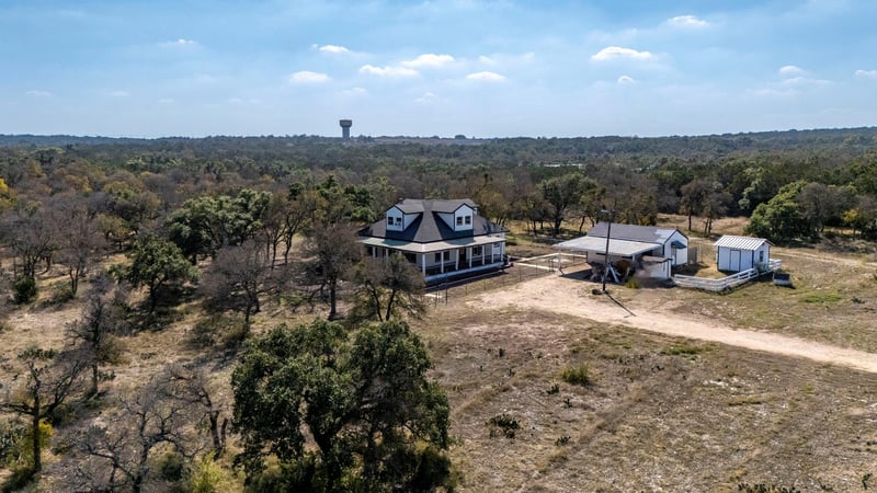 1501 Beaver LN, Florence, TX 76527
