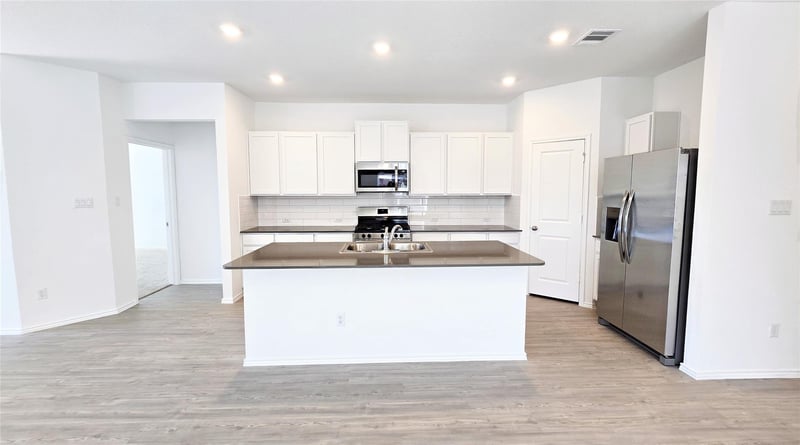 1637 Chapel Ranch RD, Georgetown, TX 78628