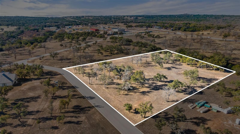 167 Mr Charlie LN, Round Mountain, TX 78663