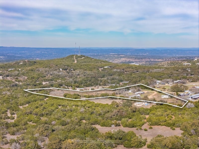799 Bell Springs RD, Dripping Springs, TX 78620