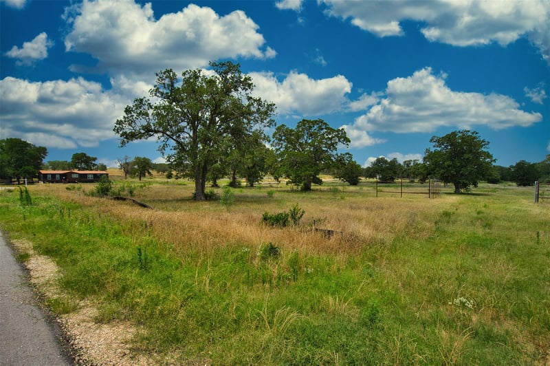 1067 Ferguson Loop, Dale, TX 78616