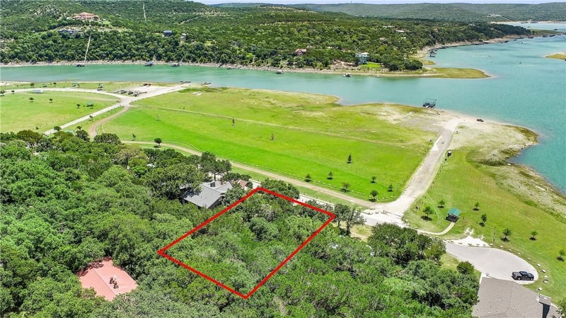 10306 Lakeside DR, Jonestown, TX 78645