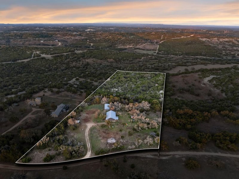 3003 Old Red Ranch RD, Dripping Springs, TX 78620