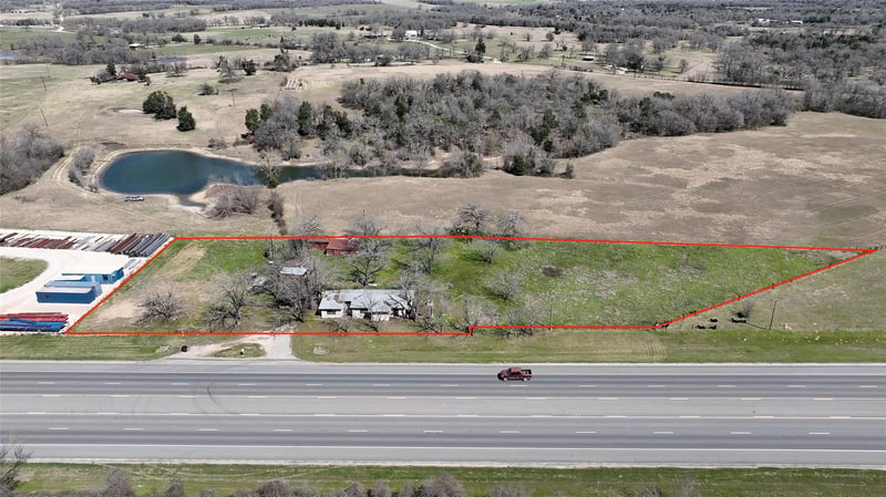1918 Us Highway 79, Rockdale, TX 76567