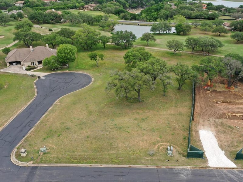 2101 Chipshot CT, Spicewood, TX 78669