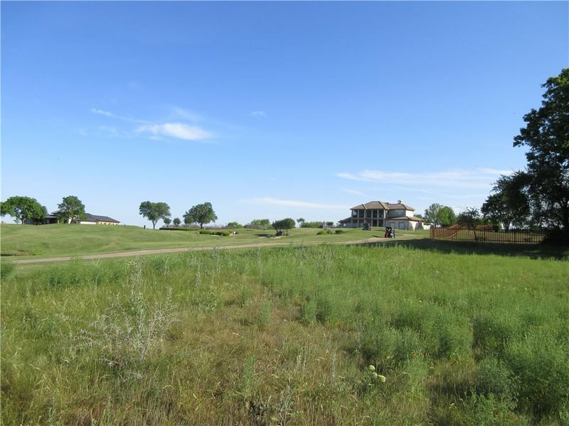 1905 Lauren DR, Spicewood, TX 78669