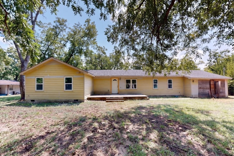112 Ila ST, Elgin, TX 78621