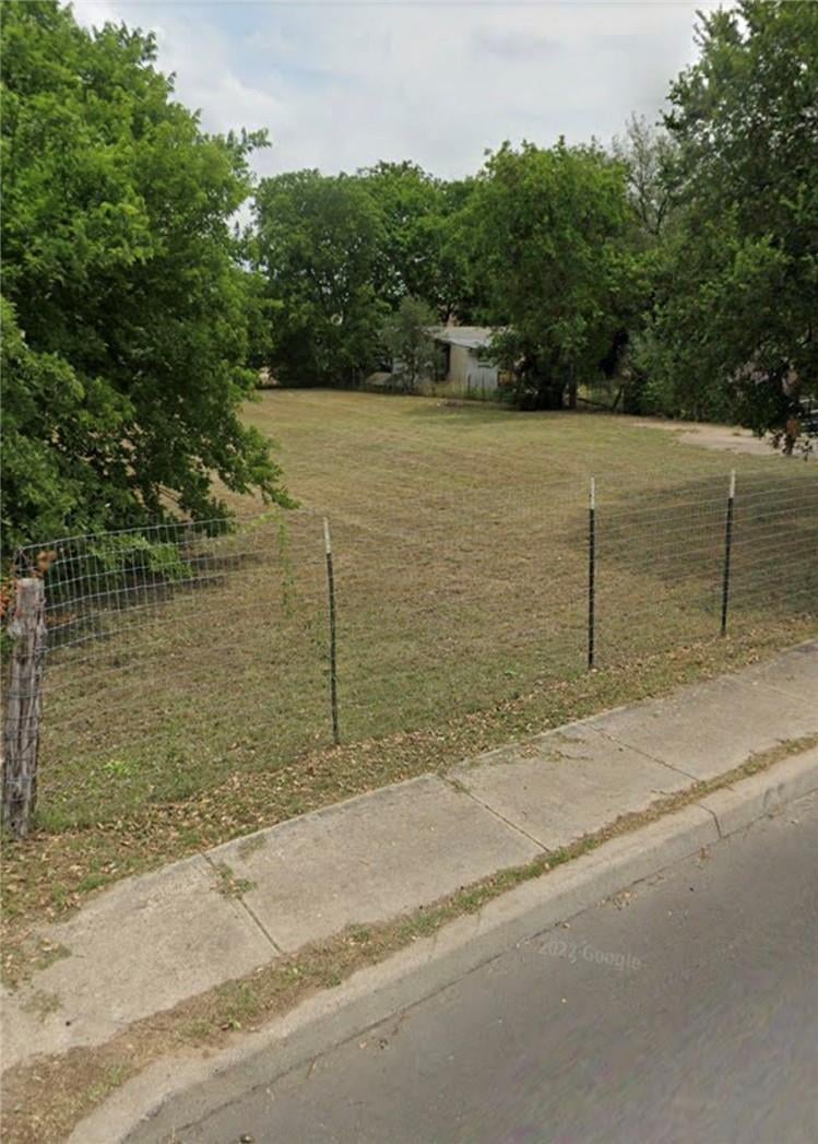 709 Uhland RD, San Marcos, TX 78666