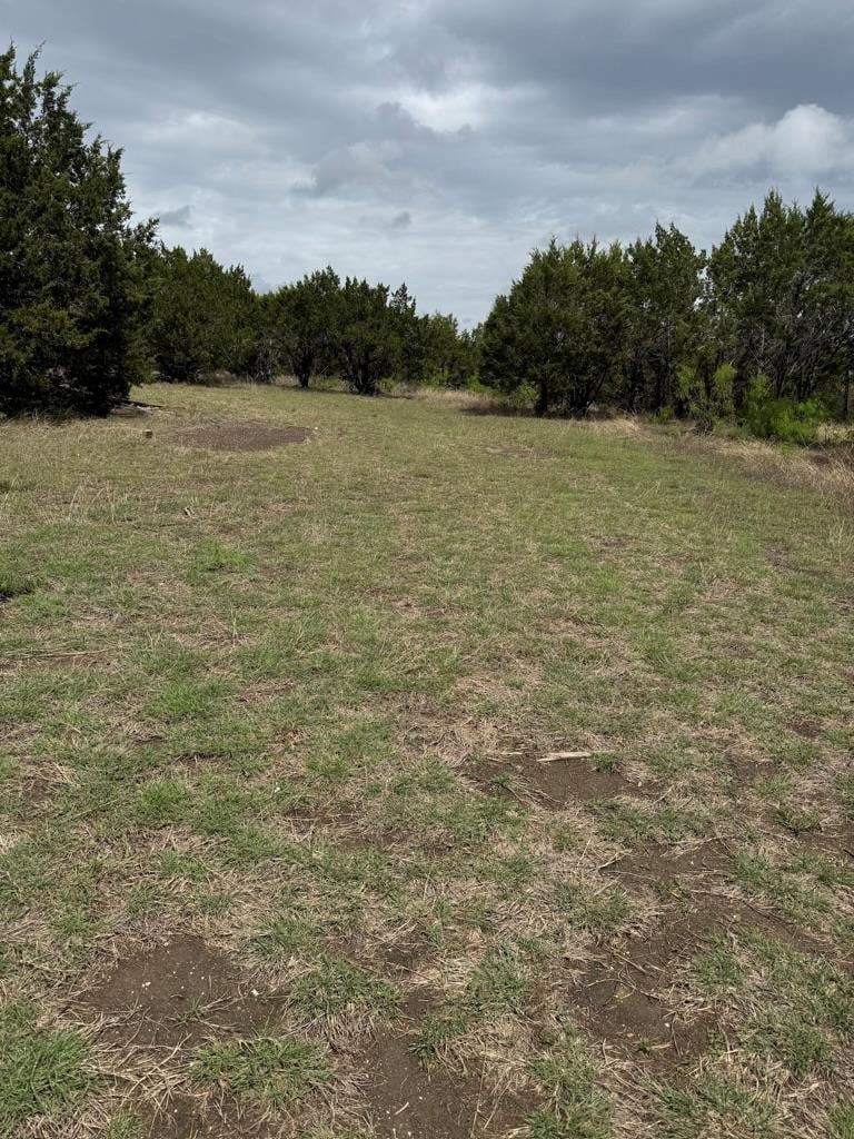 135 Eastwood LN, San Marcos, TX 78666