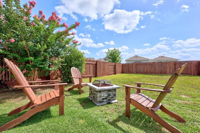 116 Oakstone DR, Georgetown, TX 78628