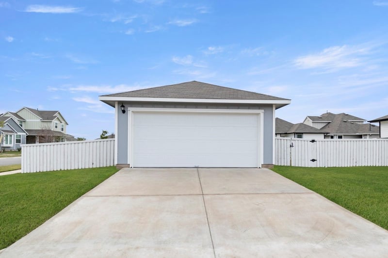 700 Running Creek DR, Kyle, TX 78640