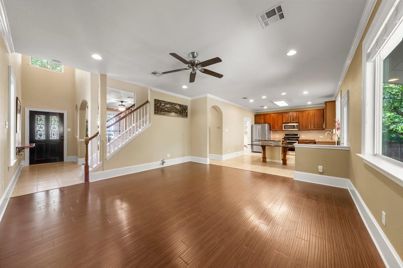 901 Middle Brook DR, Leander, TX 78641