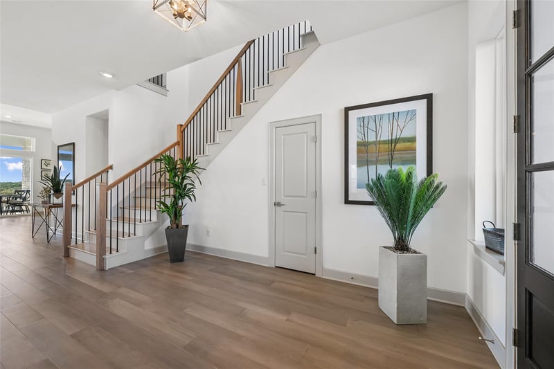 298 Smoke Tree CIR, Dripping Springs, TX 78620
