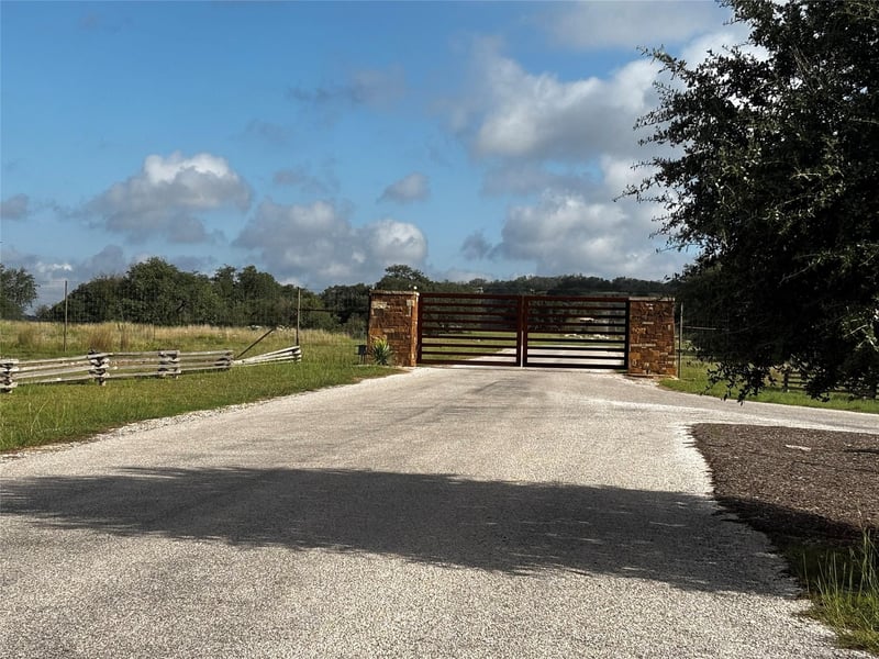 Calle Del Sol DR, Fredericksburg, TX 78624
