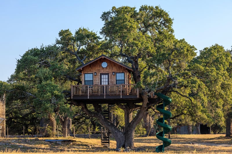 5801 Mount Gainor RD, Dripping Springs, TX 78620