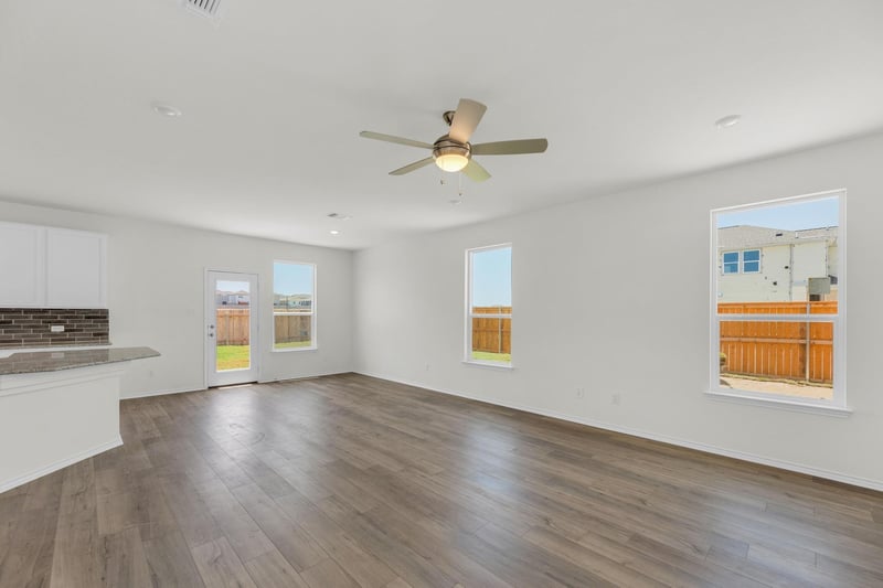 200 Lucky Texan RD, Jarrell, TX 76537