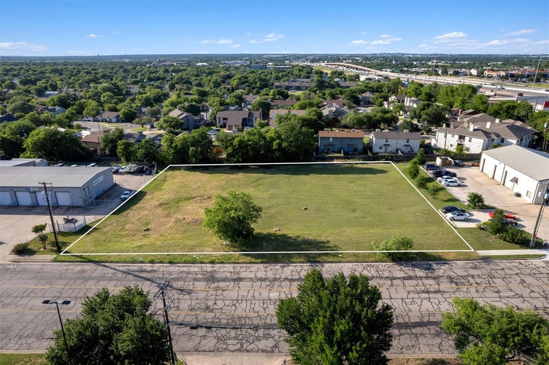 330 Old West DR, Round Rock, TX 78681