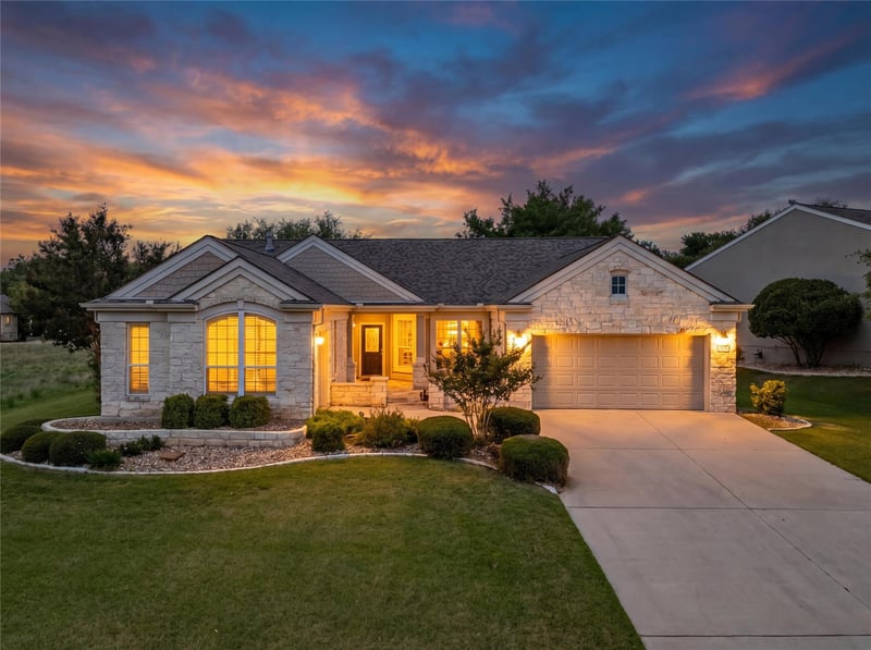 214 Summit ST, Georgetown, TX 78633