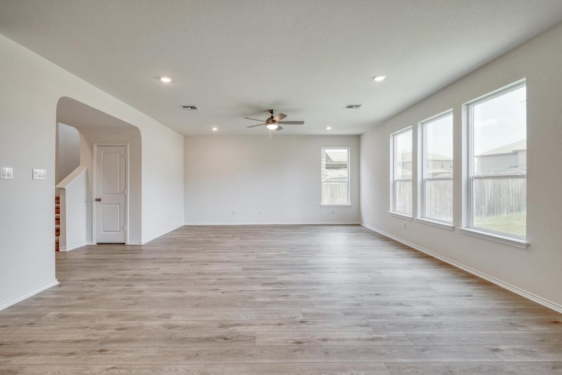 800 Yellow Ribbon TRL, Jarrell, TX 76537