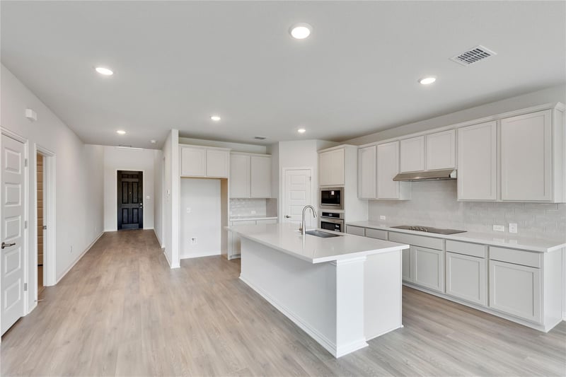623 Breeze Hollow LN, Georgetown, TX 78628